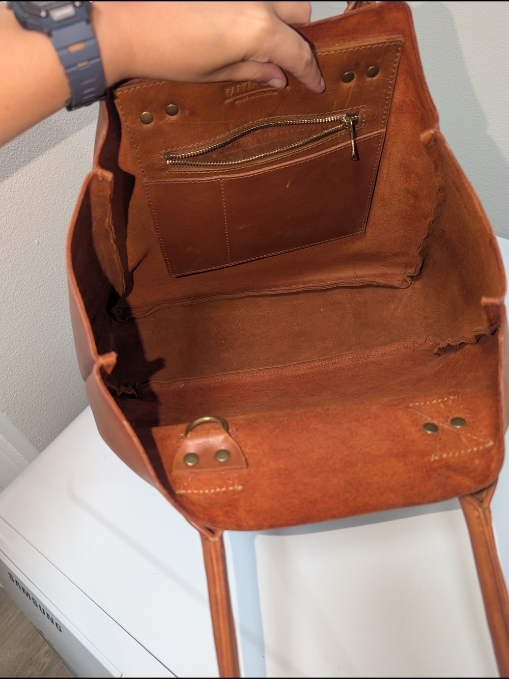 Parker Clay Large Leather Tote – Cognac Brown With Organizer Insert - Picture 7 of 7